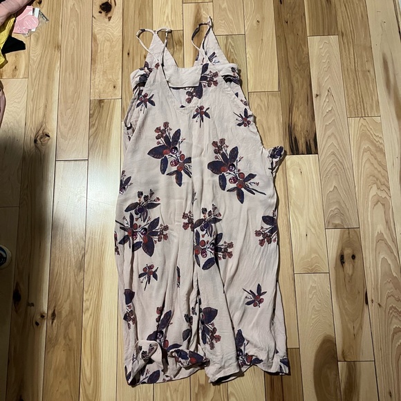 Free People Dream Big Wide Leg Jumpsuit Cropped V-Neck Cut Out Sleeveless - Picture 8 of 9